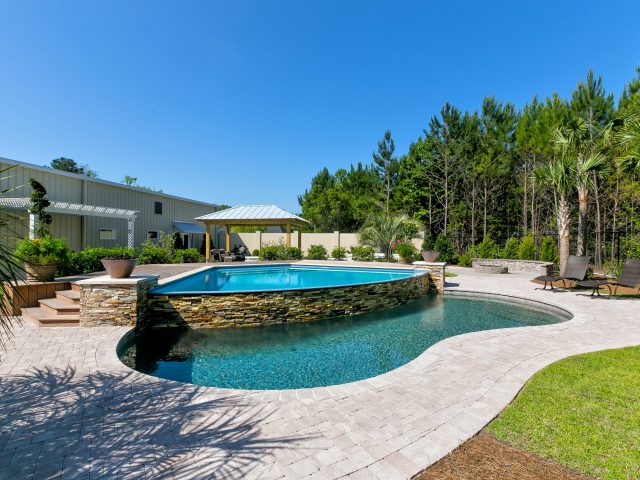 Curved Infinity Pool with Custom Finish