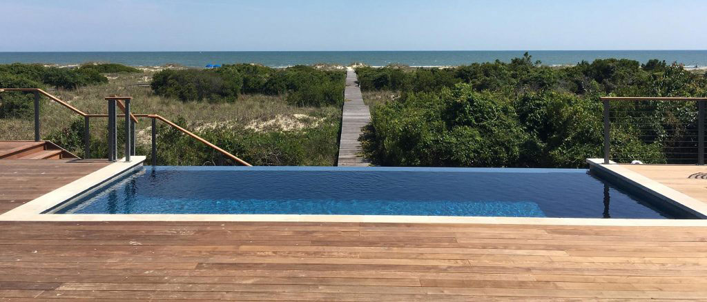 Luxury pool overlooking the ocean