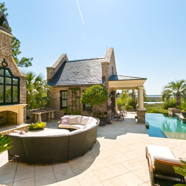 Family Pool house with an Infinity Pool