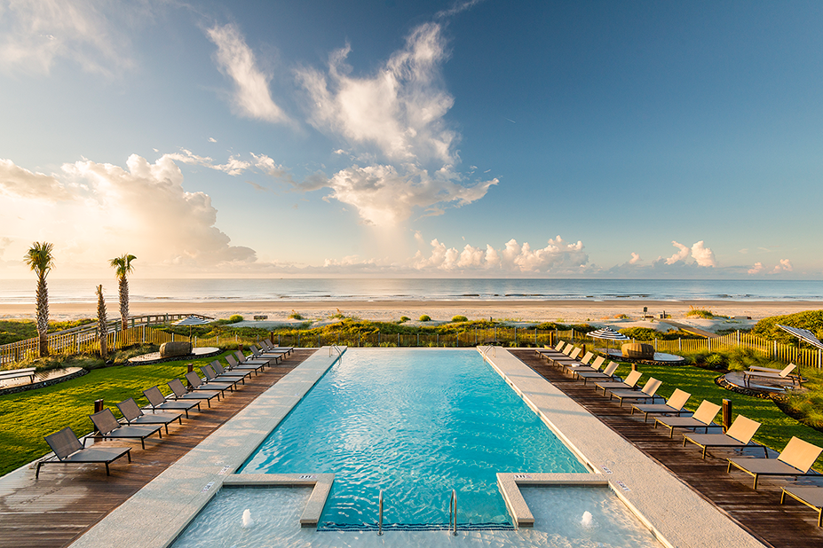 Kiawah custom commercial pool overlooking ocean at Kiawah Sandcastle