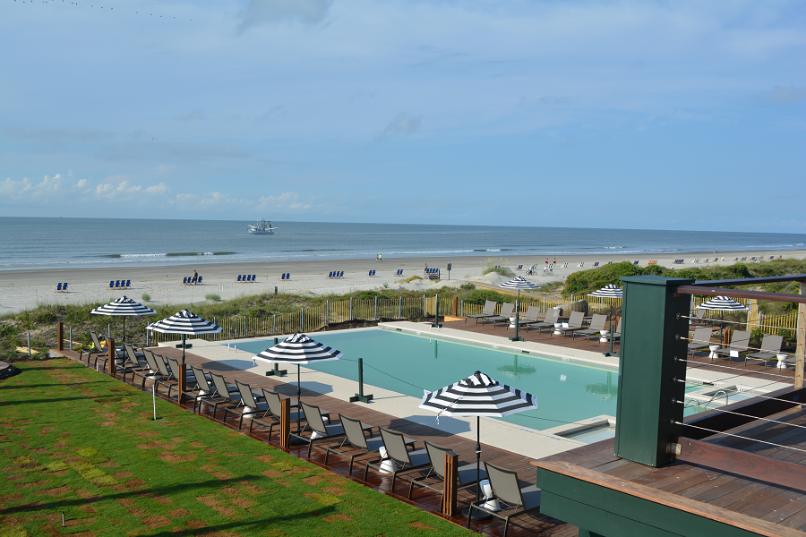 Kiawah Sandcastle pool overlooking the beach